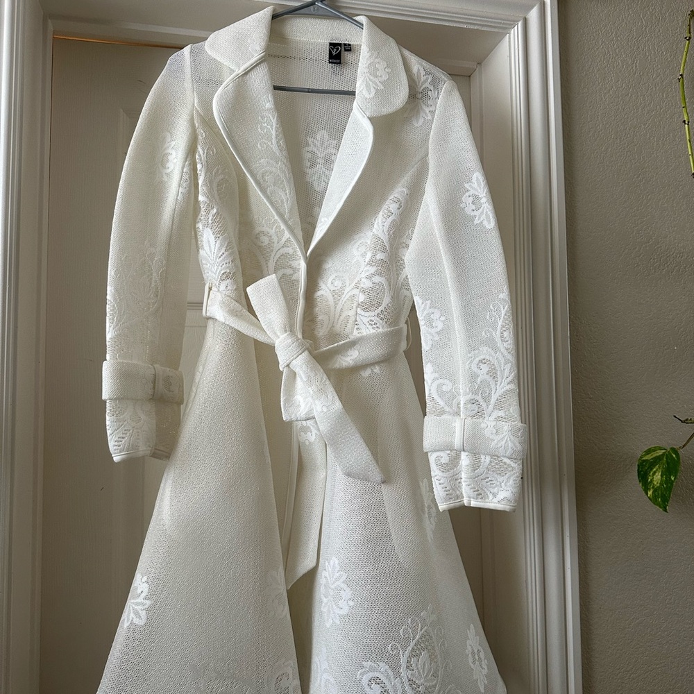 Elegant White Floral Coat